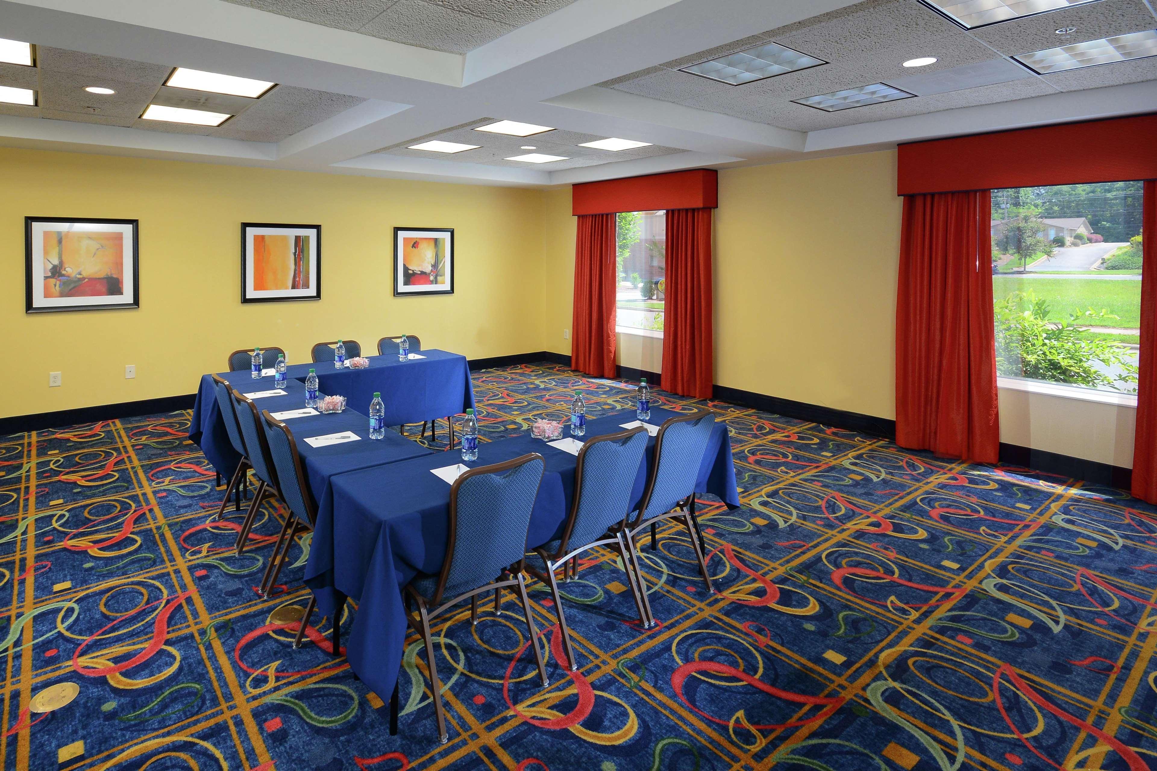 Hampton Inn & Suites Huntersville Exterior photo