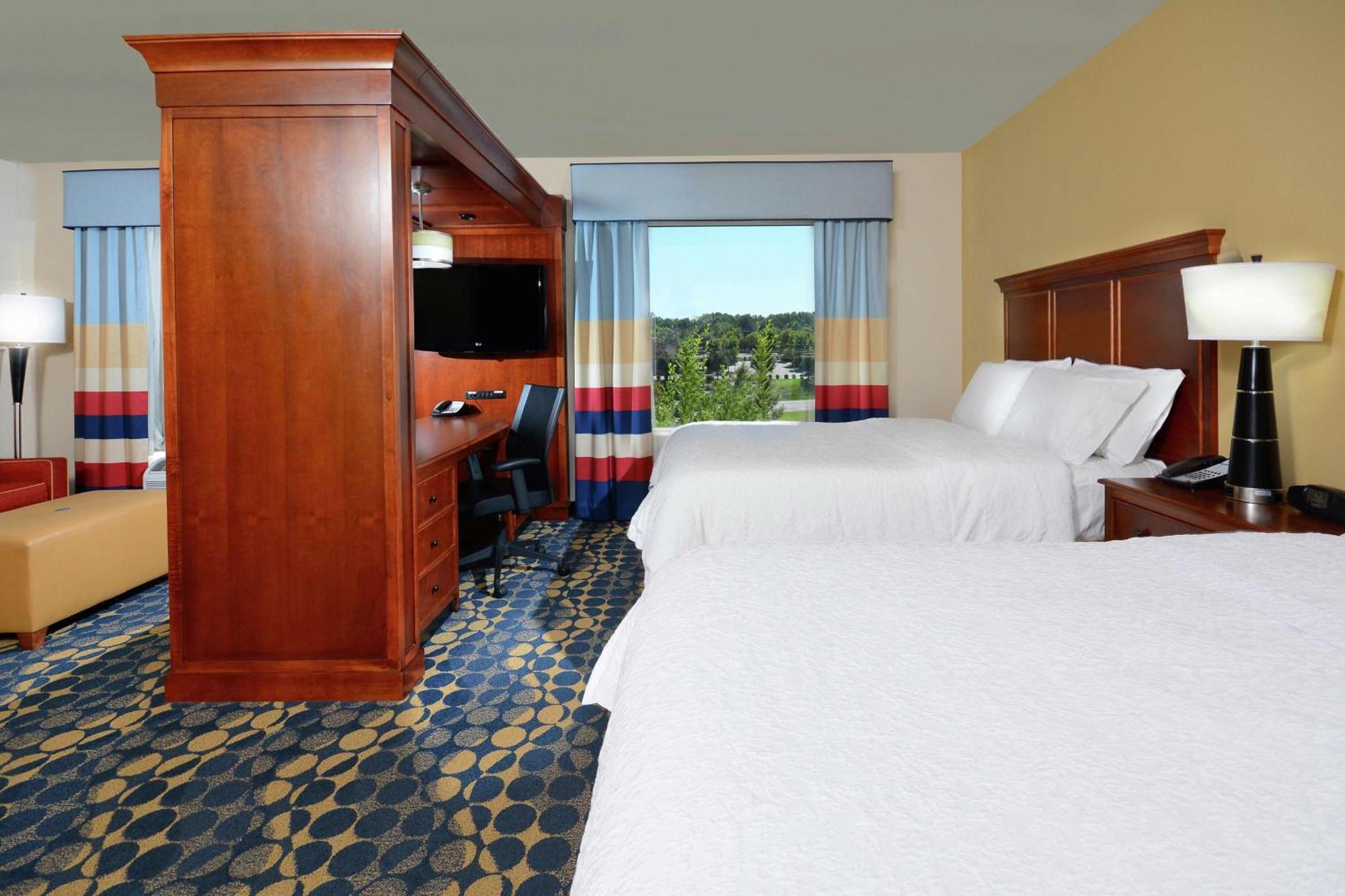 Hampton Inn & Suites Huntersville Exterior photo