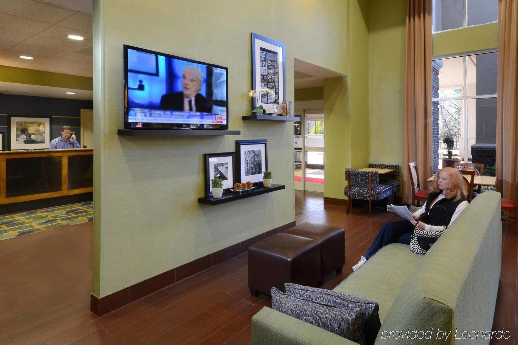 Hampton Inn & Suites Huntersville Exterior photo